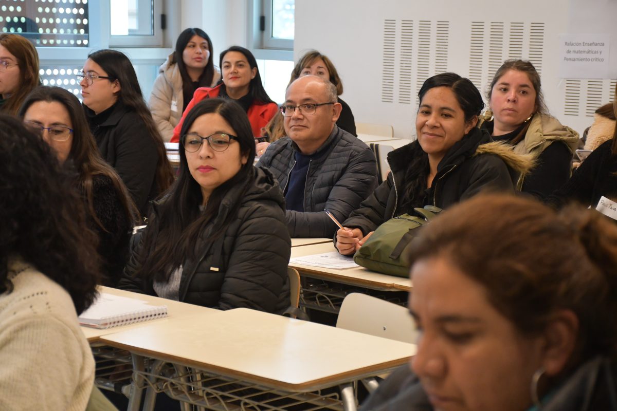 Docentes de Matemática participan en taller impartido por la PUCV para ...