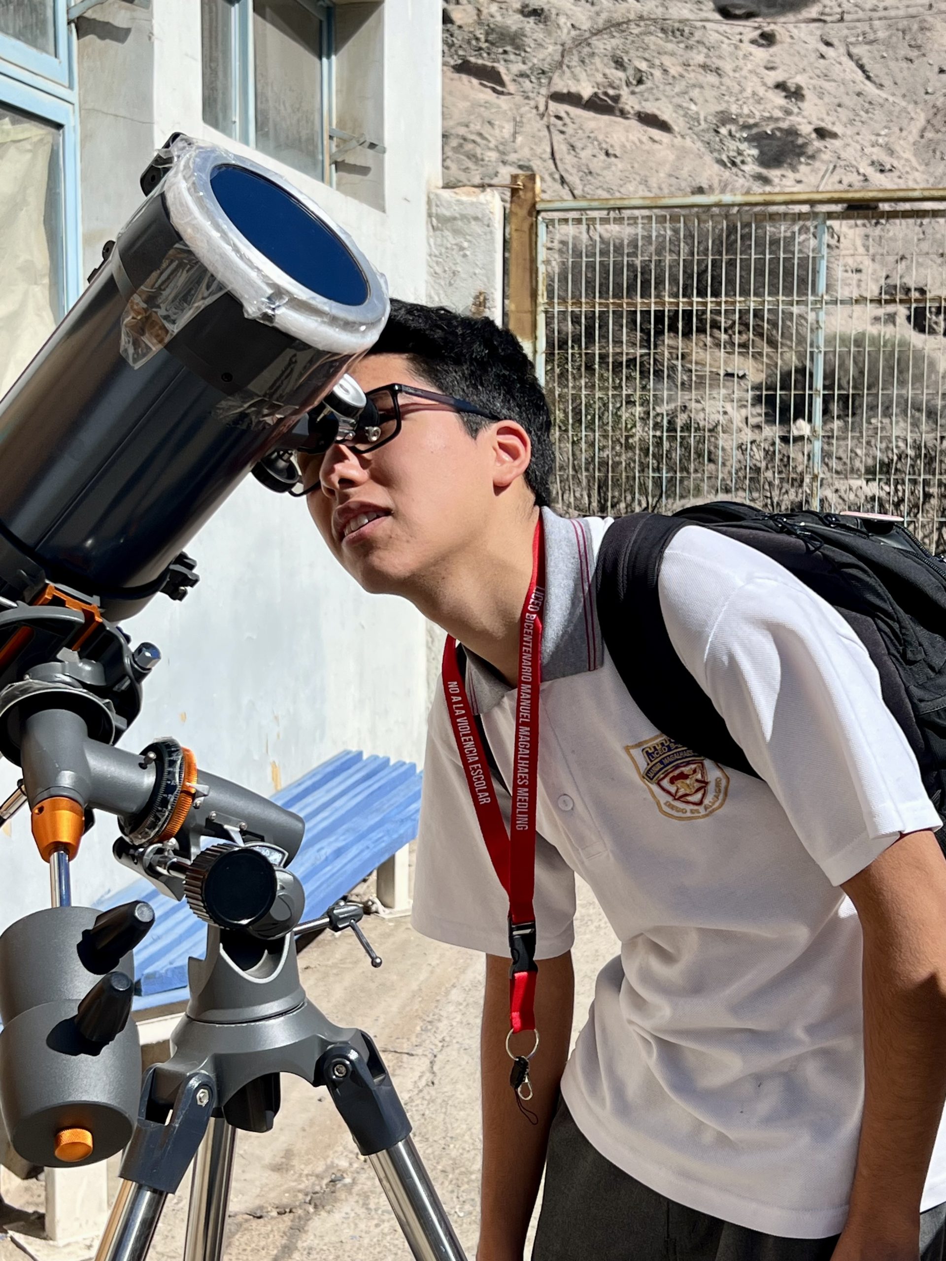 Estudiantes del Liceo Bicentenario Manuel Magalhaes Medling visitaron instalaciones del Instituto de Astronomía de la UDA