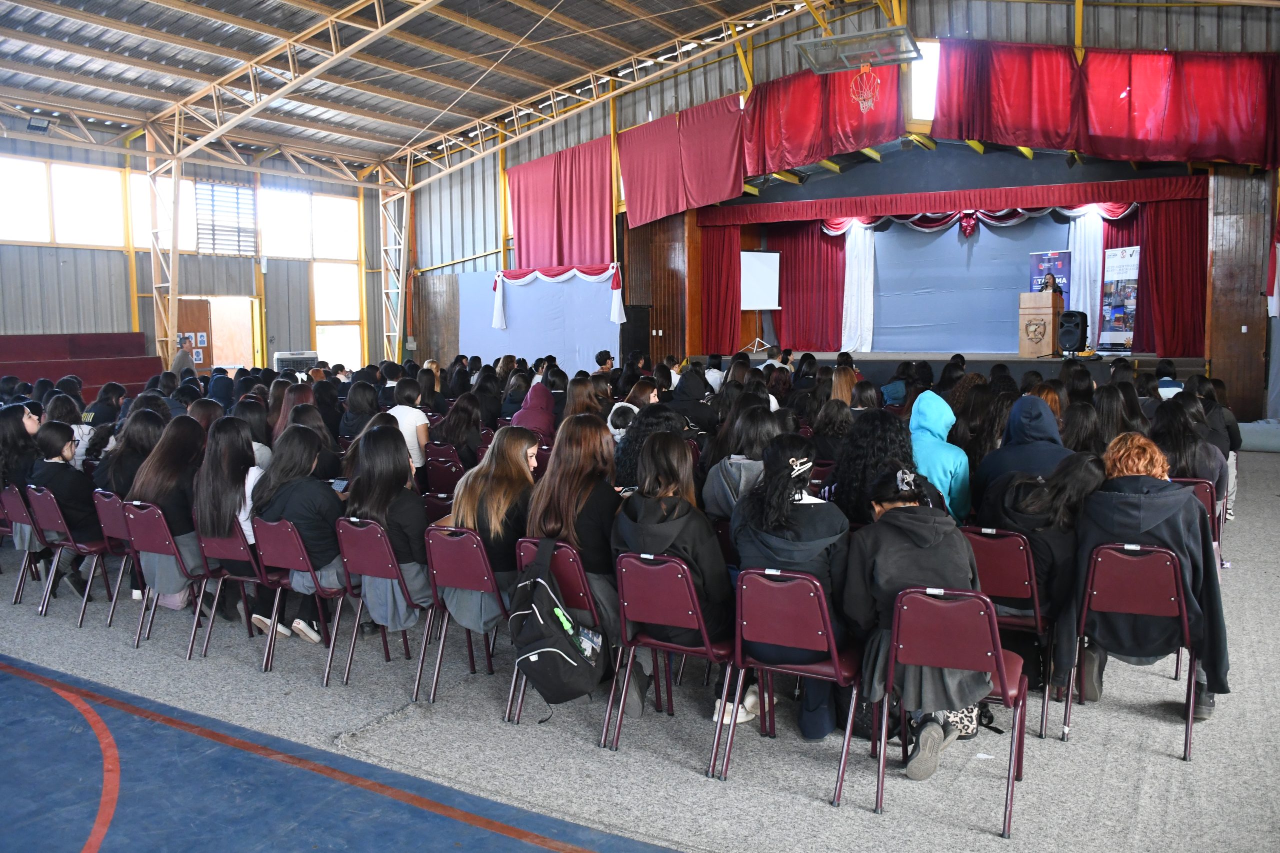 SLEP Atacama impulsa vocaciones STEM con enfoque de género en estudiantes del Liceo Bicentenario Manuel Magalhaes Medling